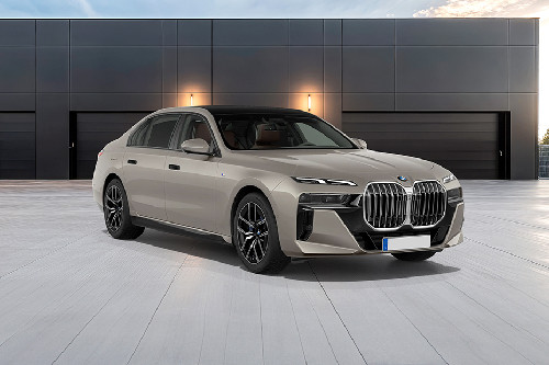 บีเอ็มดับเบิลยู ซีรีย์ 7 ซีดาน Front Medium View