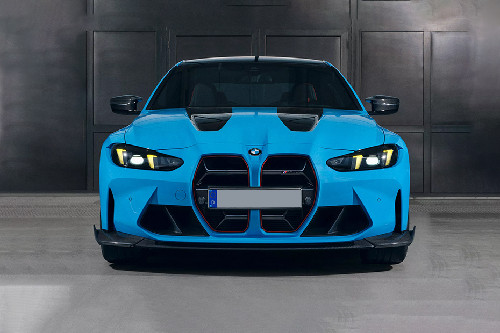 Full Front View of เอ็ม 4 คูเป้