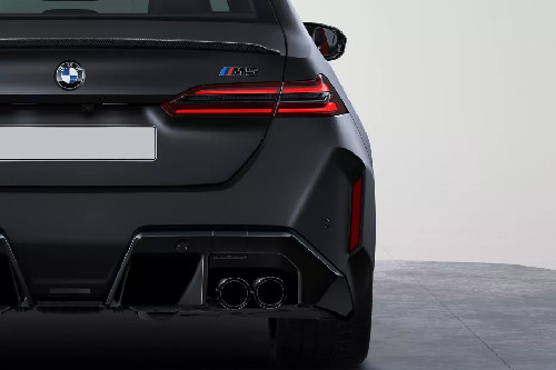 เอ็ม 5 ซีดาน Tail light