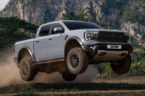 Ranger Raptor Front angle low view