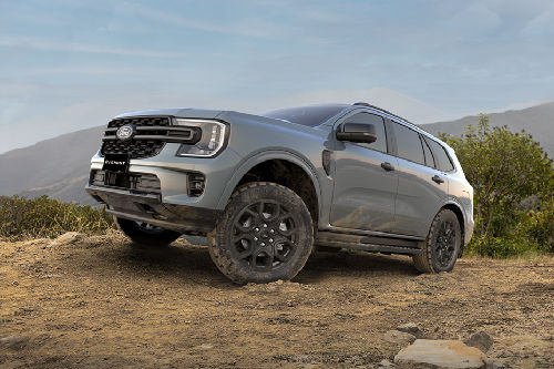 Everest Sport Front angle low view