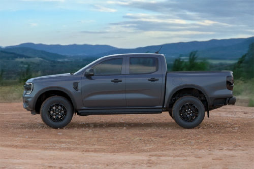 Ford Ranger XLS Full Side View