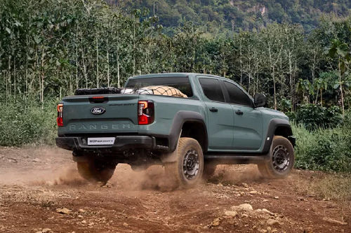 Rear Cross Side View of Ford Ranger Super Duty