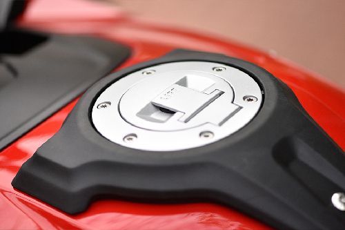 BMW S 1000 XR Fuel Tank View