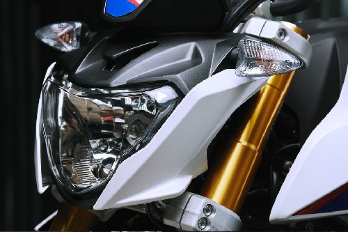 บีเอ็มดับเบิลยู จี 310 อาร์ Head Light View