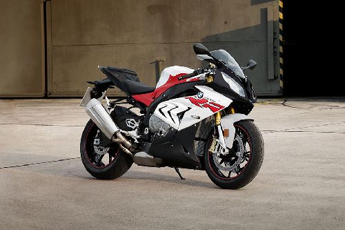 บีเอ็มดับเบิลยู เอส 1000 อาร์อาร์ Slant Rear View Full Image