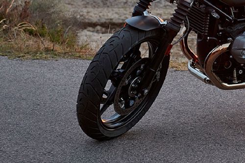 บีเอ็มดับเบิลยู อาร์ นายน์ ที สแครมเบลอร์ Front Tyre View
