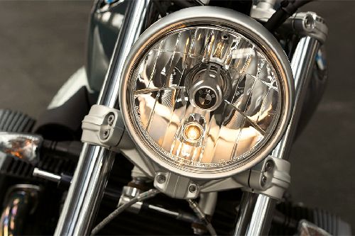 บีเอ็มดับเบิลยู อาร์ นายน์ ที เพียว Head Light View