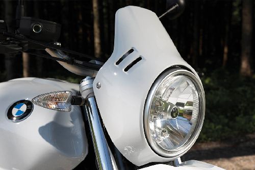 บีเอ็มดับเบิลยู อาร์ นายน์ ที เออร์บาน จี เอส Head Light View