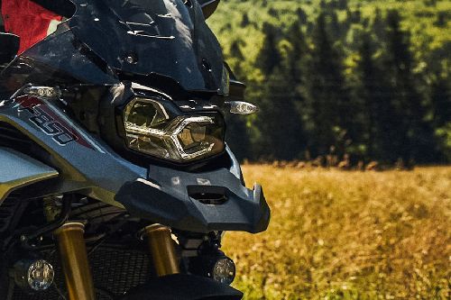 บีเอ็มดับเบิลยู เอฟ 850 จีเอส แอดเวนเจอร์ Head Light View