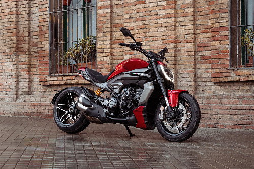 ดูคาติ XDiavel Slant Rear View Full Image