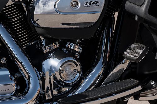 ฮาร์เลย์-เดวิดสัน อัลตร้า ลิมิเต็ด โลว์ Engine View