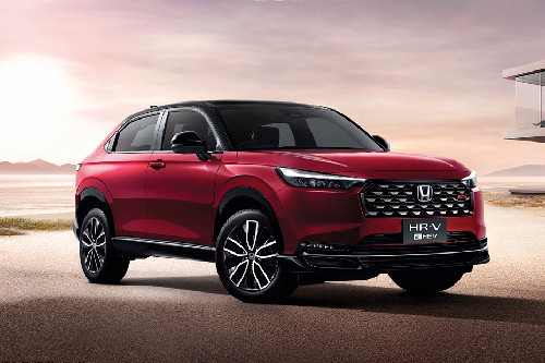 Honda HR-V e:HEV Front Medium View