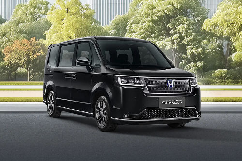 STEP WGN e:HEV Front angle low view