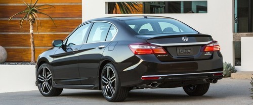 Accord (1996-2015) Side view