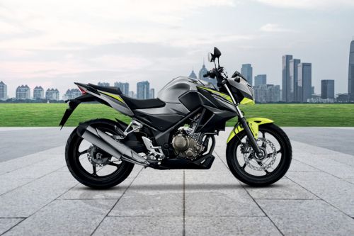 Honda CB300F Right Side Viewfull Image