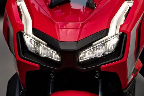 ฮอนด้า เอดีวี 150 Head Light View