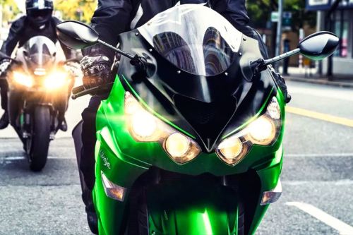 kawasaki-ninja-zx-14r-head-