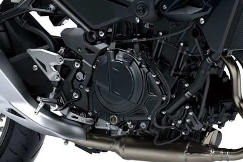 Kawasaki Z400 Engine View