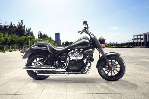 Keeway Blackster 250 Right Side Viewfull Image