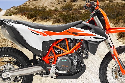 KTM 690 Enduro R Engine View
