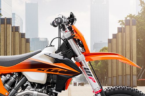 เคทีเอ็ม 450 อีเอ๊กซ์ซี เอฟ Head Light View