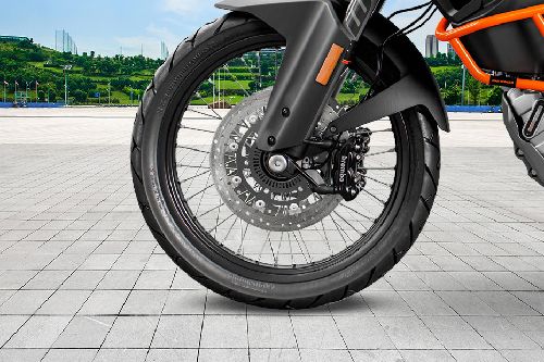 KTM 1290 Super Adventure R Front Tyre View