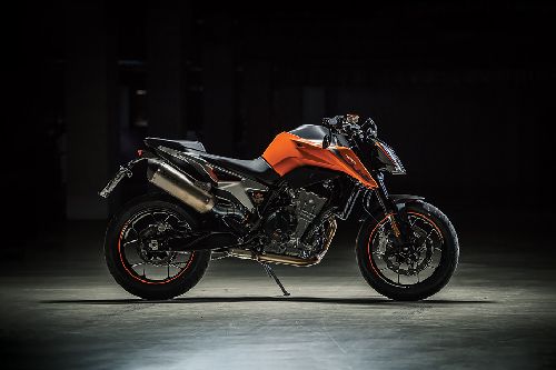 KTM 790 Duke Right Side Viewfull Image