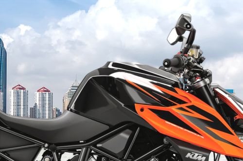 KTM 1290 Super Duke R Fuel Tank View