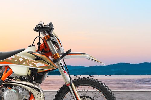 เคทีเอ็ม 300 อีเอ๊กซ์ซี ทีพีไอ เออร์ซเบอร์กโรดิโอ้ Head Light View