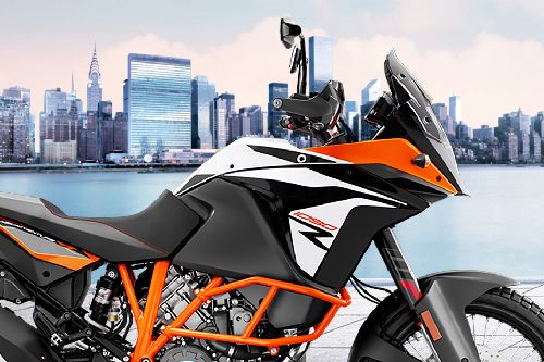 เคทีเอ็ม 1090 แอดแวนเจอร์ อาร์ Fuel Tank View