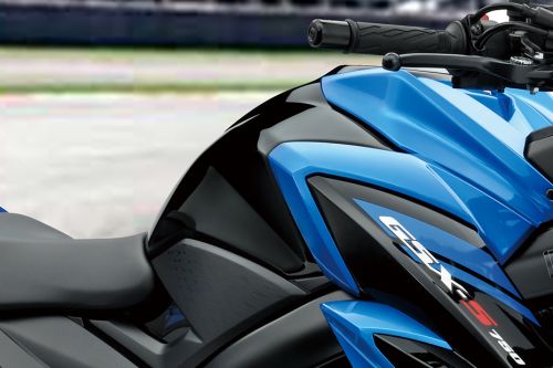 Suzuki GSX-S750 Fuel Tank View