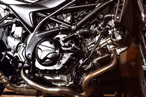 ซูซูกิ เอสวี 650 เอ๊กซ์ Engine View