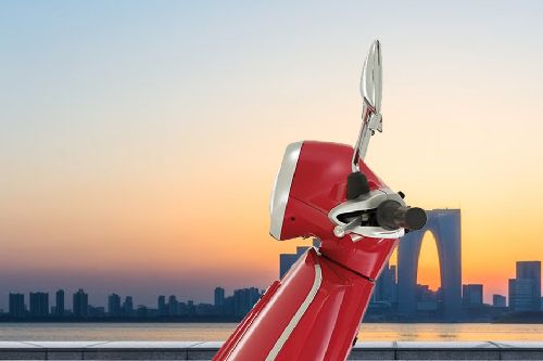 เวสป้า ไพรมาเวรา 150 ไอ เก็ต Head Light View