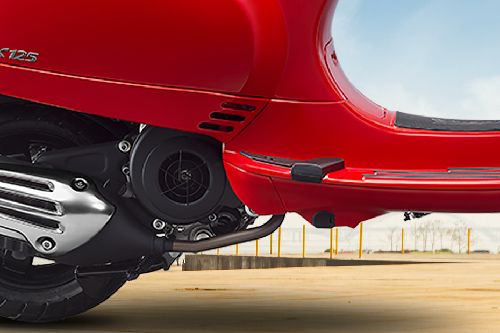 เวสป้า แอลเอ๊กซ์ 125 ไอ เก็ต Engine View