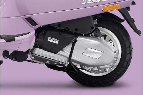 เวสป้า LX Engine View