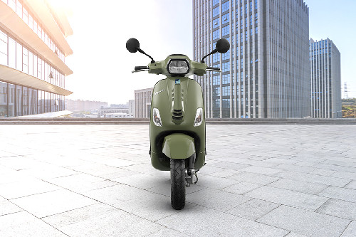 เวสป้า S Front View Full Image