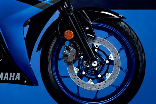 Yamaha YZF-R3 2018 Front Tyre View