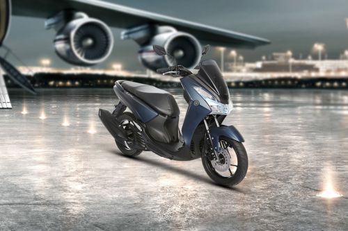 Yamaha Lexi VVA Slant Rear View Full Image