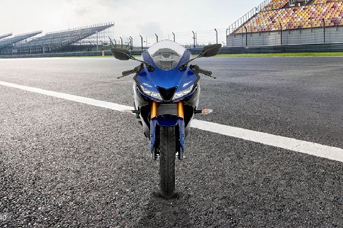 Yamaha YZF-R15 2019 Front View Full Image
