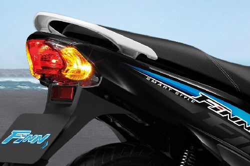 ยามาฮ่า ฟินน์ 2019 Tail Light View