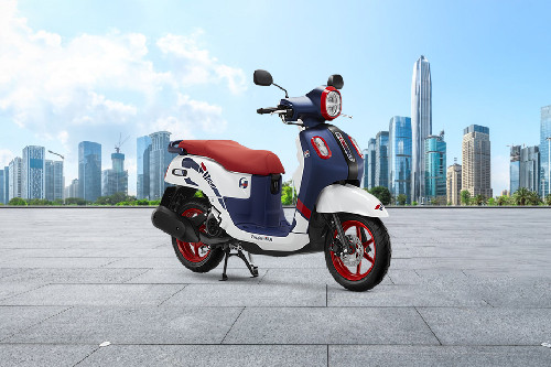 ยามาฮ่า Fazzio x Fila Slant Rear View Full Image