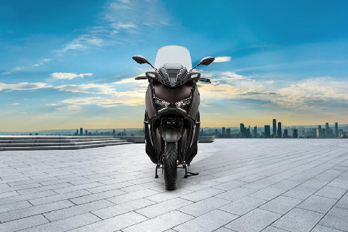 Yamaha Xmax Tech Max Front View Full Image