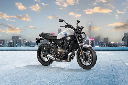 Yamaha XSR700 Slant Rear View Full Image