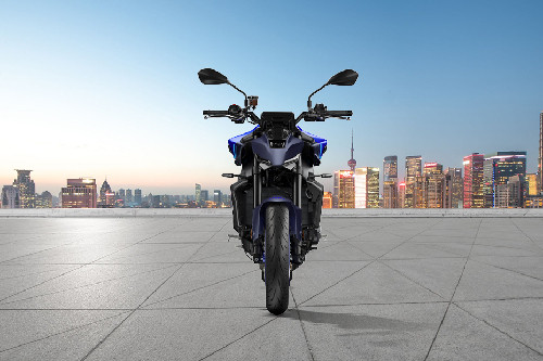 Yamaha MT-09 Front View Full Image