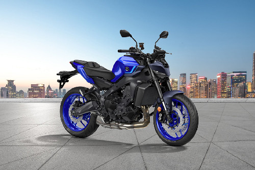 Yamaha MT-09 Slant Rear View Full Image