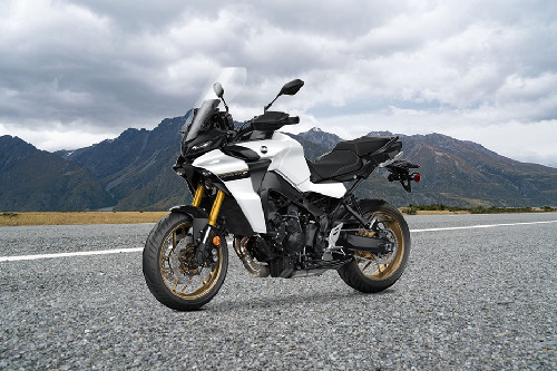 ยามาฮ่า TRACER 9GT Slant Front View Full Image