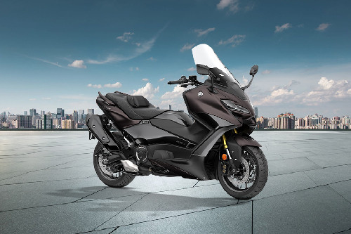 ยามาฮ่า Tmax Tech Max Slant Rear View Full Image