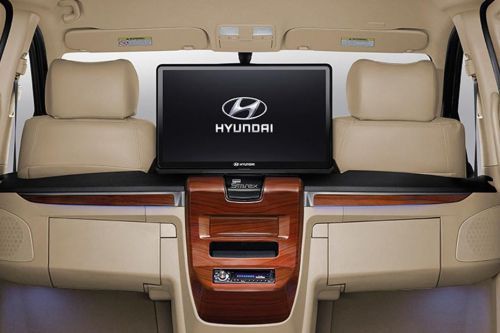 Discontinued Hyundai H1 2.5L CRDi Royale Features & Specs