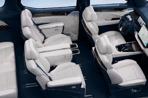 ZEEKR 009 Front And Rear Seats Together